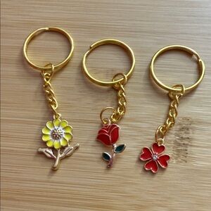 Gold Floral Keychain Set